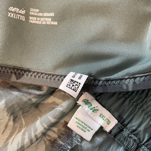 Aerie Leaf Print Two-Piece Athletic Set - Picture 2 of 2